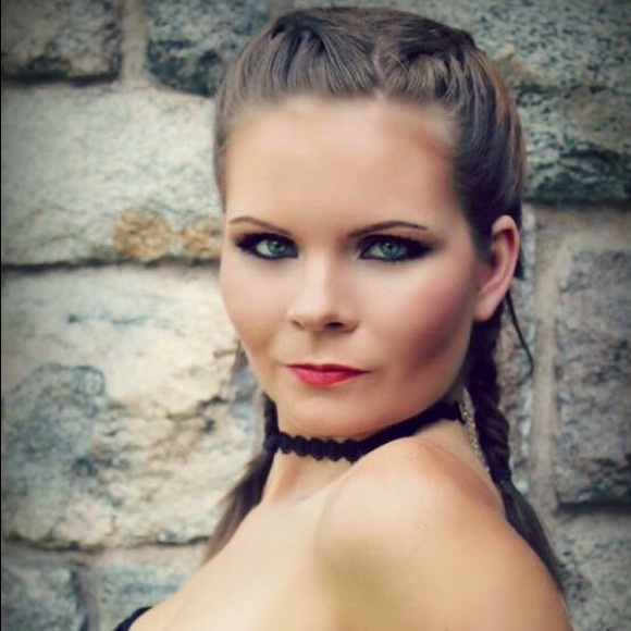 Meet your Posher, Amanda - Picture 1 of 1